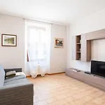 Guesthost - Le Tre Ninfee Di Pusiano! Free Parking * Pusiano